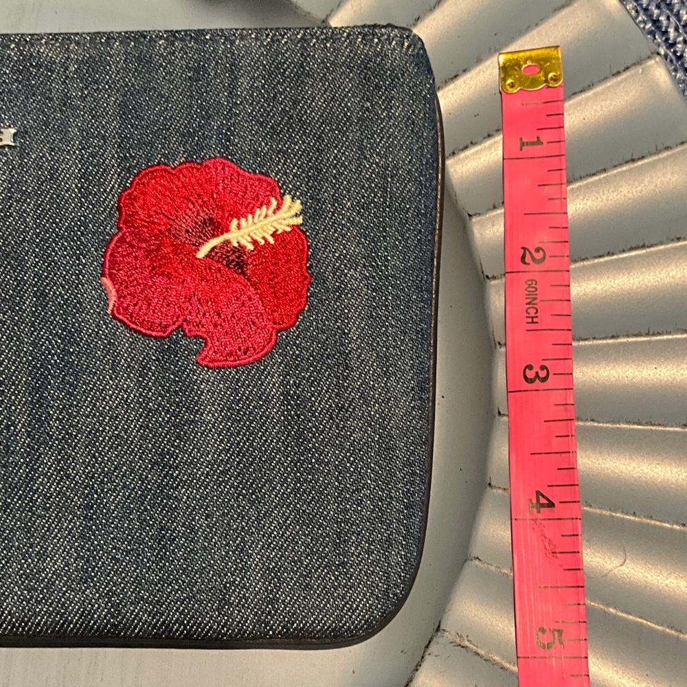 EUC Coach Denim Wristlet With Blue Hawaii Patches - Picture 14 of 14